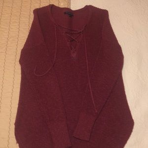 V-neck drawstring burgundy sweater